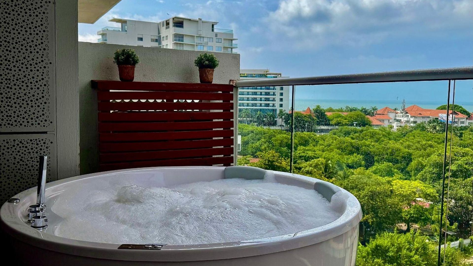 1 Cielo Mar. Jacuzzi Privado *